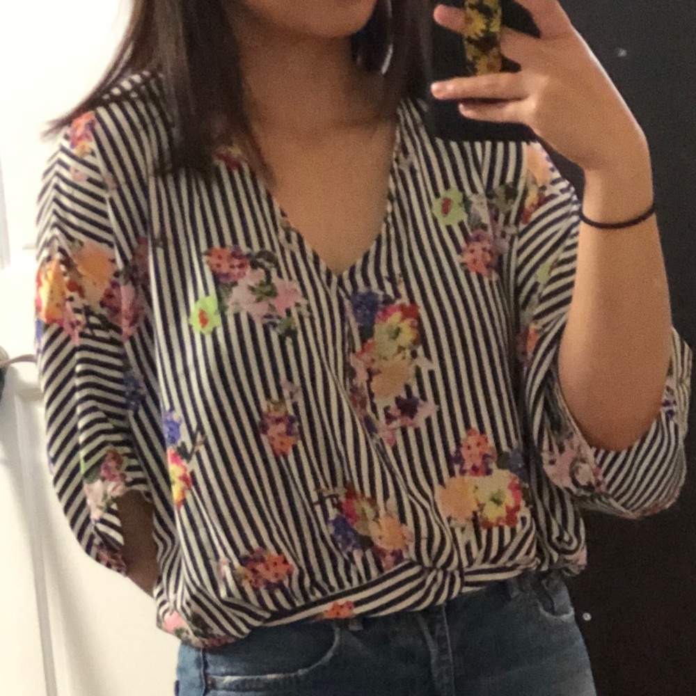 FLORAL BLOUSE